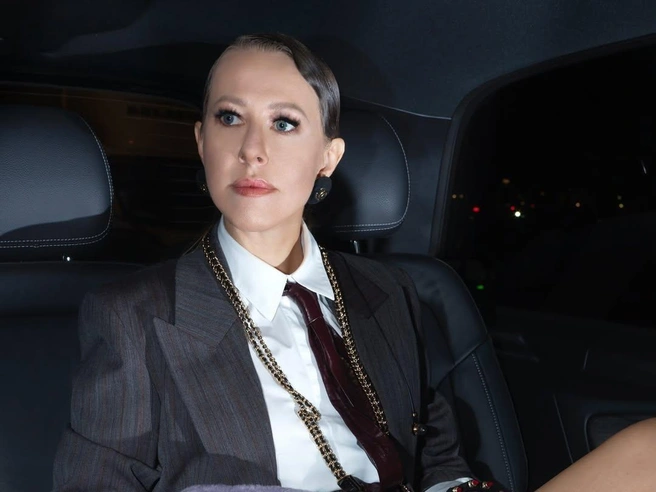 Ксения Собчак&nbsp;— частая гостья модных показов, и возвращается она с них не без улова | Источник: xenia_sobchak /  (экстремистская организация, деятельность запрещена на территории РФ)