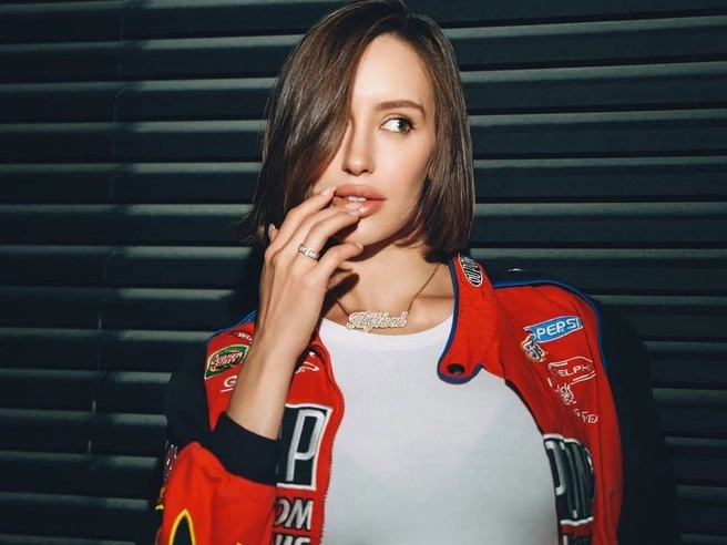 После родов Валентина Иванова решила не тянуть с возвращением в форму | Источник: halfbloodval /  (экстремистская организация, деятельность запрещена на территории РФ)